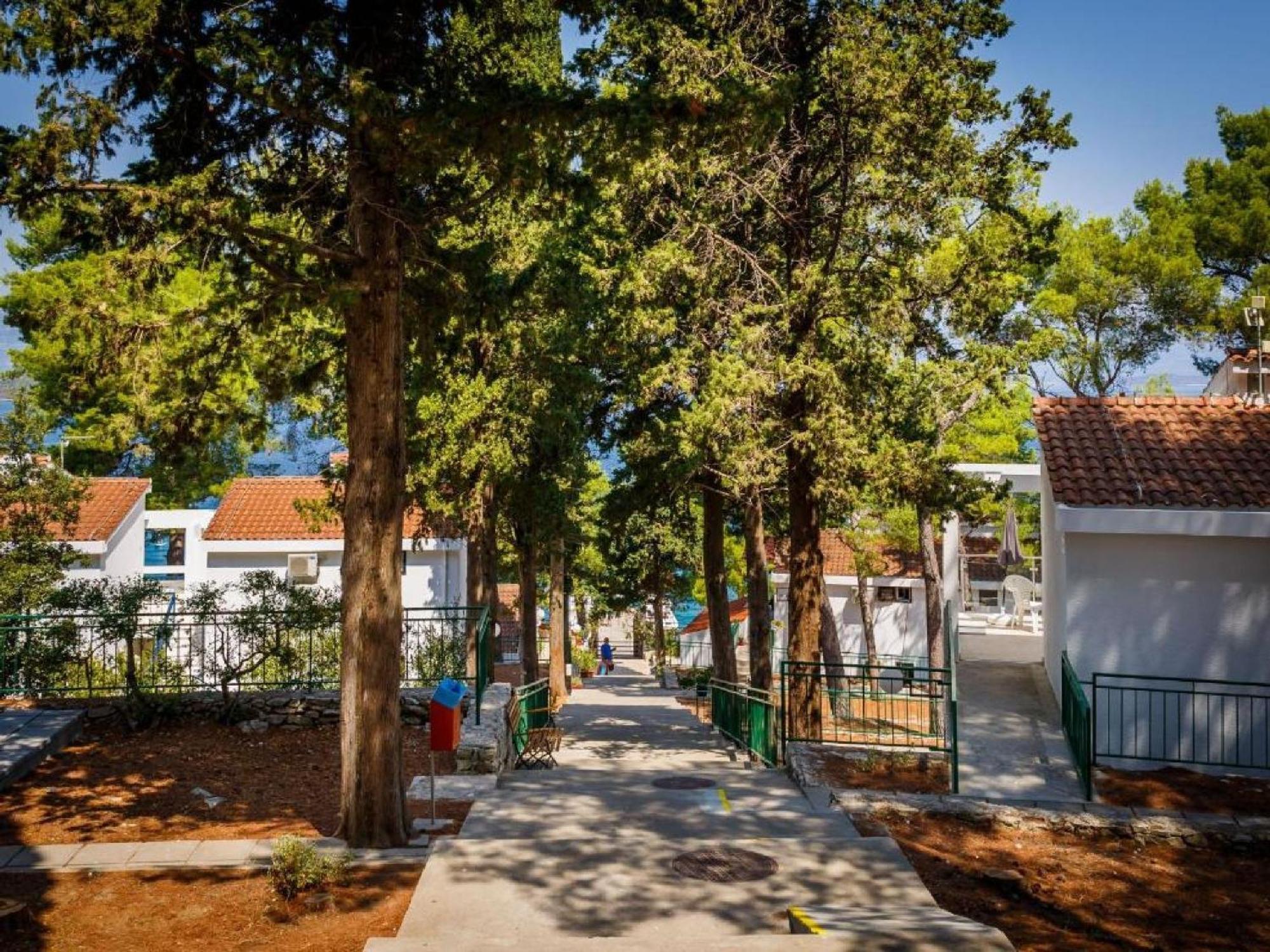 Lumbarda Resort Apartments Exterior photo